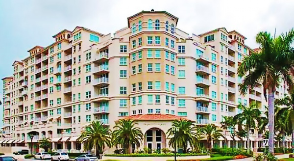 Palmetto Place - Florida Waterfront Condos